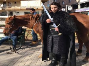 Jon Snow Eskişehir Sokaklarında