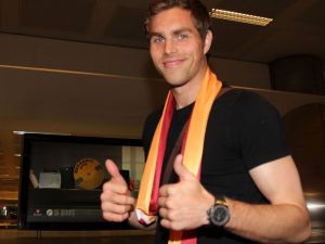 Elmander İflasın Eşiğinde