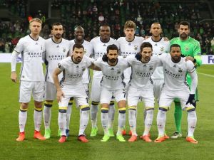 Fenerbahçe Tur Peşinde