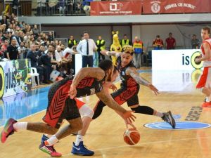Muratbey Uşak 11 Sayı Fark Peşinde