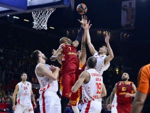 Galatasaray, Kızılyıldız Deplasmanında