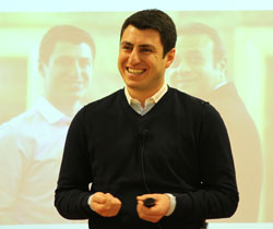 Türkiye'nin En Genç Milletvekili RTEÜ'de