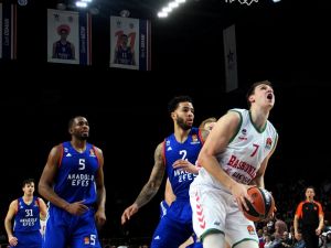 Anadolu Efes’ten 12. Galibiyet