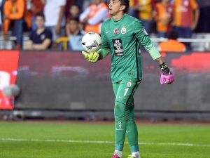 Muslera Rekor İçin Sahaya