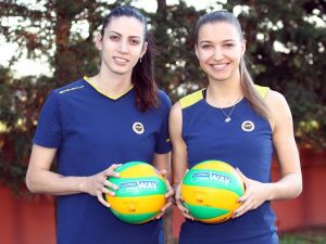 Fenerbahçeli Oyunculardan Taraftara Çağrı