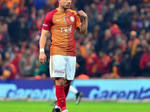 İlk Yarıda 3, İkinci Yarıda 4 Yıldız