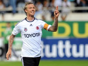 Guti Beşiktaş’ı Unutmadı