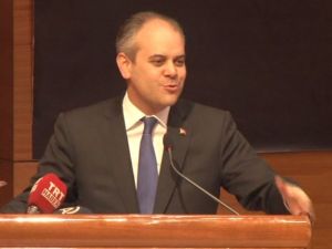 "Haberlerle Söylenenlerle Gündem Belirleme Günü Geçmiştir"