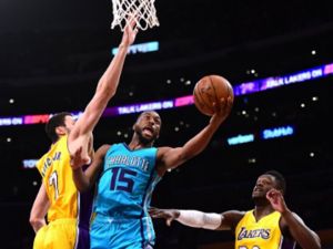 Lakers Hornets’e 104-109 Kaybetti