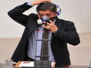 Chp’li Vekilden Meclis Kürsüsünde Maskeli Eylem