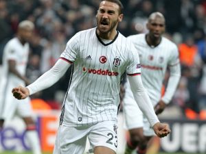 Cenk Tosun Kariyerinin Zirvesinde