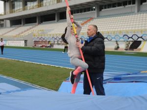 Atletizm Federasyonu Sırıkla Atlama Antrenörü Alexander Simakhin Trabzon’da Yetenek Avına Çıktı