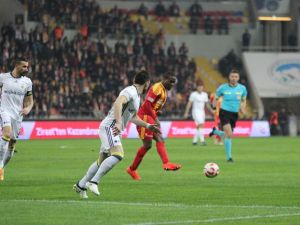 İlk Yarıda Tek Gol Vardı