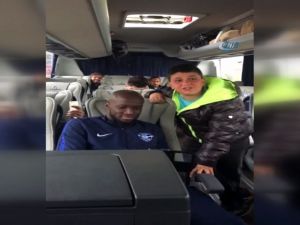 Pote’ye “Türkü"lü İsyan