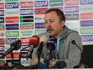 "Böyle Bir Penaltıya Kargalar Bile Güler"