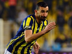 "Top Elime Çarptı" Dedi: Atınç Nukan’ı Örnek Gösterdi