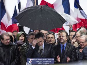 Fillon: Kimse Beni Vazgeçiremez
