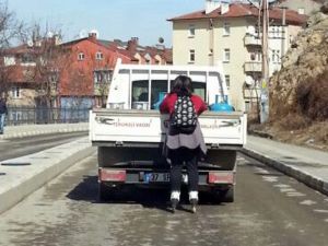 Patenli Kızdan Tehlikeli Yolculuk