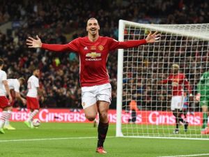 Ibrahimovic’e 3 Maç Ceza !