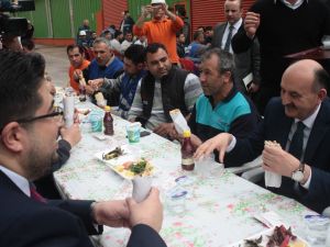 İşçilerle Dürüm Yedi