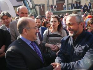 Gümrükçüoğlu, Referandumda Oy Kullanacak Kararsızlara İpucu Verdi