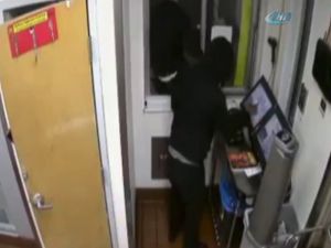 Silahlı Soyguncular Restoranı Böyle Soydu