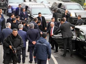 Başbakan Binali Yıldırım, Ak Parti İstanbul İl Başkanlığında