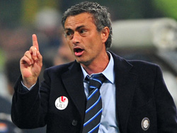 Yılın en iyi teknik direktörü Jose Mourinho