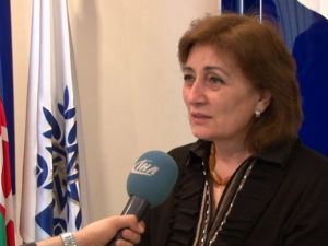 Azerbaycan’da Hollanda’ya Tepkiler Sürüyor