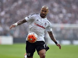 Quaresma’ya Ceza Yolda