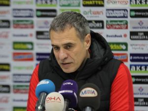 "Rakibiyle Her Alanda Boğuşan Bir Takım Olmalıyız”
