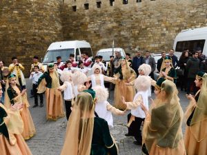 Azerbaycan’da Nevruz Kutlamaları Başladı