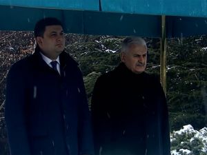 Başbakan Yıldırım Ukraynalı Mevkidaşını Törenle Karşıladı