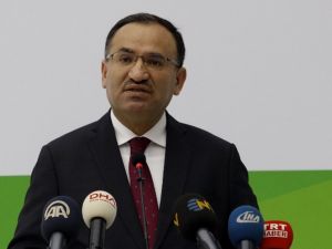 Bakan Bozdağ’dan Ab’nin Başörtüsü Yasağına Tepki