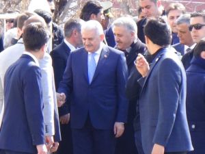 Başbakan Yıldırım, Ardahan Valiliğini Ziyaret Etti