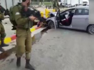 İsrail Askerleri, Filistinli Genç Kıza Ateş Açtı