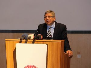 "Hollanda’da Yarışı Türkiye Düşmanlığı Üzerinden Yaptılar"