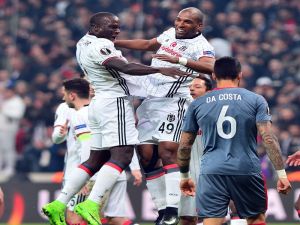 Babel Atıyor, Kartal Farka Koşuyor