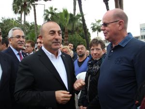 Hollandalılardan Bakan Çavuşoğlu’na Destek