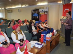 “Avrupa Birliği Yolu’nda Kadınlar Haklarını Öğreniyor”