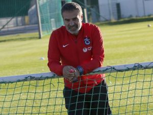 Ersun Yanal Kendi Rekorunu Kırdı
