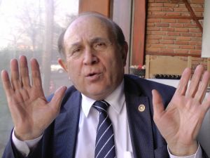 "Avrupa ‘Kendim Ettim Kendim Buldum’ Türküsünü Söylesin"