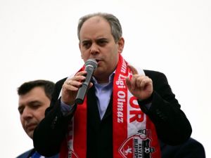 "Bu Ülkeye Yurt Dışından Bakan Atadılar"