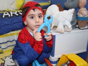 Minik Berat Görmek İstiyor