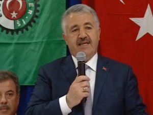 Bakan Arslan’dan ’Kabin’ Yasağına Tepki