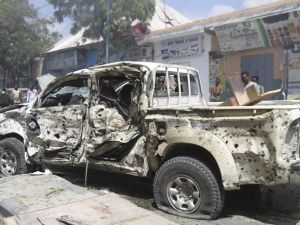 Mogadişu’da Bombalı Saldırı: 5 Ölü