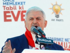 Başbakan: Bu Anayasa Babayla Evladı Birbirine Düşürdü