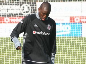 Demba Ba’ya Tedbir