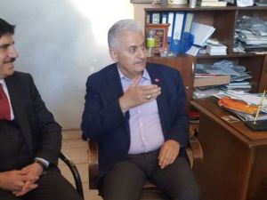Başbakan Yıldırım Çay İçmeye Davet Eden Esnafı Kırmadı