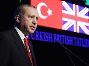 "Avrupa Giderek Irkçı Ve Faşist Ve Partilerin Oyun Alanına Dönüşüyor"